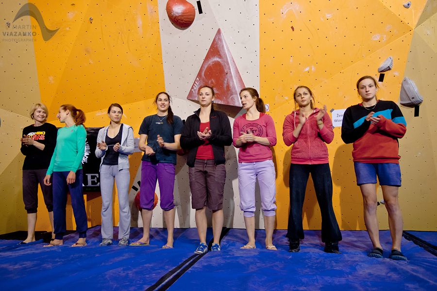 vertigo, open, lezecke, centrum, boulder, bouldering, umela, stena, boulder, pretek